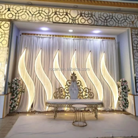 Rocan luxe salle de mariage scène brillant toile de fond support en forme de S flamme éclairer maille métal arc