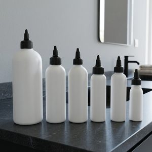 Botella de Plástico con Tapa Giratoria, a Prueba de Fugas, Reutilizable, Libre de BPA, de Grado Alimenticio, Boca Ancha, Duradera, Ligera, para Agua, Jugos y Bebidas - Product Image 1