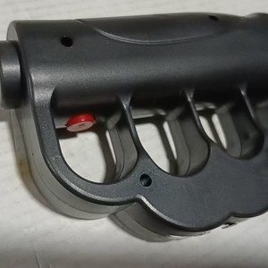 Lampe torche tactique noire portable pour extérieur, éclairage porte-clés, sécurité rapide, 928, logo OEM, en stock, livraison rapide, chargeur 5 doigts - Product Image 3