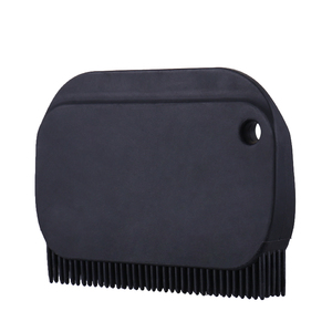 Spazzola e Squeegee 2-in-1 in Silicone: Raschiatura e Pulizia Senza Sforzo per Superfici da Cucina Senza Graffi o Residui - Product Image 2