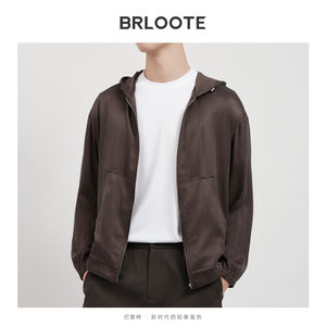 Chaqueta con Capucha Color Café Inspirada en el Estilo Vintage de Brloote, Diseñada para Brindar Comodidad y una Estética Clásica de la Época Antigua - Product Image 3