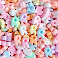 Accessoires DIY, Cabochons Alphabet 3D Brillants A-Z, Breloques Lettres en Résine à Dos Plat pour Coques de Téléphone DIY