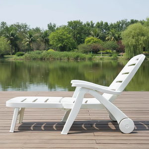 Chaise longue <span class=keywords><strong>de</strong></span> plage portable <span class=keywords><strong>en</strong></span> plastique tout temps avec table, idéale pour les piscines <span class=keywords><strong>de</strong></span> villégiature – Offre spéciale - Product Image 3