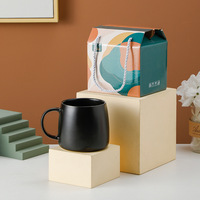 Fabricant OEM de tasses à café en céramique bleu vert foncé mat à bas quantité minimale de commande Tasse en porcelaine à motif de logo personnalisable pour cadeau de festival