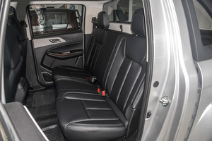 Camionnette d'occasion 2023 JMC Yuhu <span class=keywords><strong>7</strong></span> 2.0T Diesel Manuelle 2RM Confort Essieu Standard 6MT 5 Places pour l'Exportation - Product Image 4