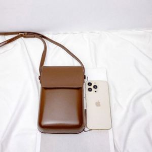Bolso Bandolera Vertical Retro Coreano-Japonés de PU para Teléfono, Unisex, Mini Bolso Tipo Cubo para Colgar del Cuello, Impermeable, para Otoño e Invierno, Urbano - Product Image 3