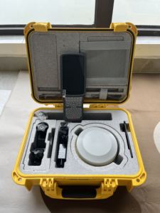 Équipement de topographie GPS South S20 GPS RTK GNSS avec mesure d'inclinaison, double caméra laser haute précision et logiciel SurvStar évolutif - Product Image 6