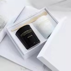 Clásico blanco negro Coco cera boda puerta regalo decoración perfumado gafas cereza vela - Product Image 2