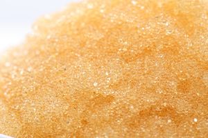 Resina de Troca Iônica de Poliestireno Sulfonado de Ácido Forte Fabricada na China para Amaciador de Água - Product Image 4