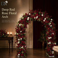 Backdrop lengkung berbentuk U dari bunga buatan warna merah burgundy dan putih untuk pernikahan, hotel, dan upacara pesta