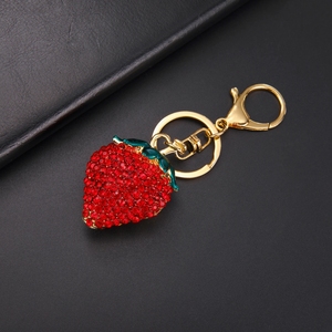 พวงกุญแจจี้คริสตัลรูปสตรอว์เบอร์รี่น่ารัก วัสดุอัลลอยด์ สำหรับผู้หญิงและเด็กผู้หญิง สไตล์คาวาอี้ ของขวัญเครื่องประดับแฟชั่นผลไม้ ขายส่ง - Product Image 1