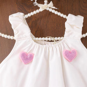 Ensemble deux pièces pour filles, nouveau style d'été, haut à bretelles avec motif 'love' et short de couleur unie, style coréen - Product Image 5