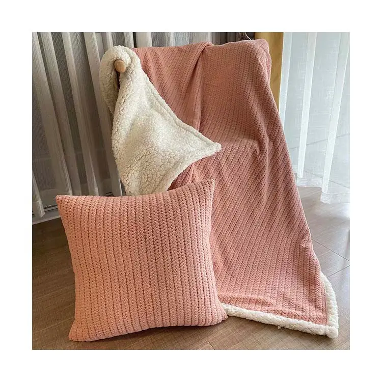 custom white pink black thermal luxury quilt knit throw blanket sherpa blanket for home decor
