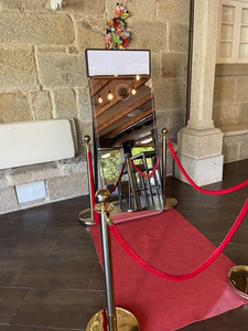 Cabine de fotos <span class=keywords><strong>com</strong></span> espelho magico บูธถ่ายภาพกระจกวิเศษขนาด 70 นิ้วพร้อมกล้องและเครื่องพิมพ์ บูธกระจกภาพถ่าย - Product Image 3