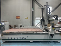 Máquina de Corte CNC con Software CAM, Control Syntec, Motor Automático para Gabinetes Invisibles Lamello