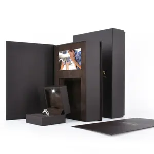 Scatola di anelli Video di lusso elegante e personalizzata confezione regalo di nozze - Product Image 2