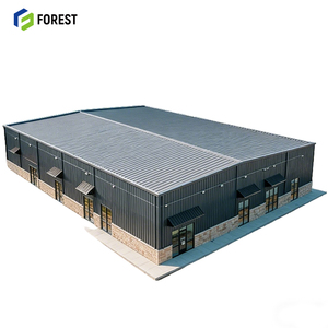 โรงงานโครงสร้างเหล็กสำเร็จรูป ทนลม ทนไฟ พร้อมแผงกระจกแสงธรรมชาติ ความแข็งแรงสูง สำหรับศูนย์กระจายสินค้าขายส่ง - Product Image 1