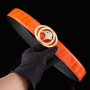 Cinturón Formal Personalizado de Lujo para Hombre con Hebilla de Acero Nile, Piel de Cocodrilo de Alto Brillo, Duradero, Ligero y Transpirable - Product Image 2