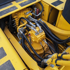 รถขุดไฮดรอลิกขนาดใหญ่ Komatsu PC360-7 มือสอง น้ำหนัก 36 ตัน เครื่องยนต์ komatsu ได้มาตรฐาน EPA CE พร้อมอะไหล่แท้ รับประกัน 1 ปี - Product Image 6