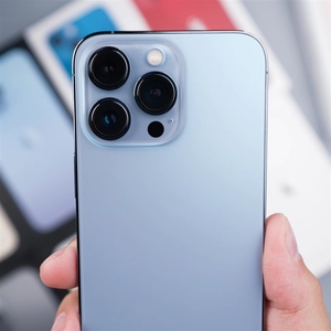 สำหรับ iPhone13 IPro IProMax มือถือมือสอง 5G ความจุ 128GB 256GB 512GB หน้าจอ OLED 6.7 นิ้ว พร้อมอุปกรณ์เสริมจากผู้ผลิตอื่นๆ แรม 6GB ชิป A15 - Product Image 1