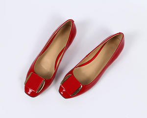 Mocassini Casual da Donna con Zeppa, Nuova Moda, Scarpe da Passeggio con Suola Spessa, Basse, con Plateau e Dettagli Brogue - Product Image 1