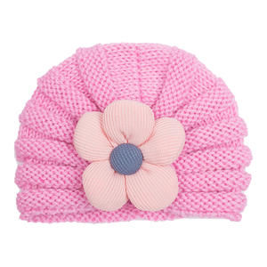 Sombrero de bebé de flores de moda Sombrero de <span class=keywords><strong>lana</strong></span> de punto suave Sombrero de <span class=keywords><strong>turbante</strong></span> de ganchillo para bebé - Product Image 3