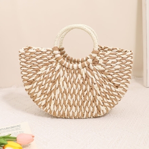 Nouveau été femmes vacances tissé <span class=keywords><strong>sac</strong></span> de plage à la main tissé tresse panier <span class=keywords><strong>sac</strong></span> demi-<span class=keywords><strong>rond</strong></span> <span class=keywords><strong>paille</strong></span> fourre-tout <span class=keywords><strong>sac</strong></span> mexicain bord de mer <span class=keywords><strong>sac</strong></span> à main - Product Image 3