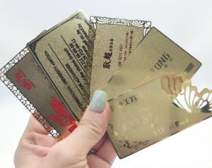 <span class=keywords><strong>Carte</strong></span> <span class=keywords><strong>de</strong></span> <span class=keywords><strong>crédit</strong></span> en métal noir <span class=keywords><strong>Amex</strong></span> à bande magnétique personnalisée <span class=keywords><strong>de</strong></span> qualité supérieure découpée au Laser - Product Image 1