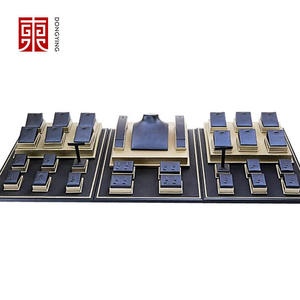 Ensemble de supports de présentation de bijoux personnalisés en gros pour bracelets, colliers, bagues et boucles d'oreilles – Idéal pour le rangement de bijoux - Product Image 1