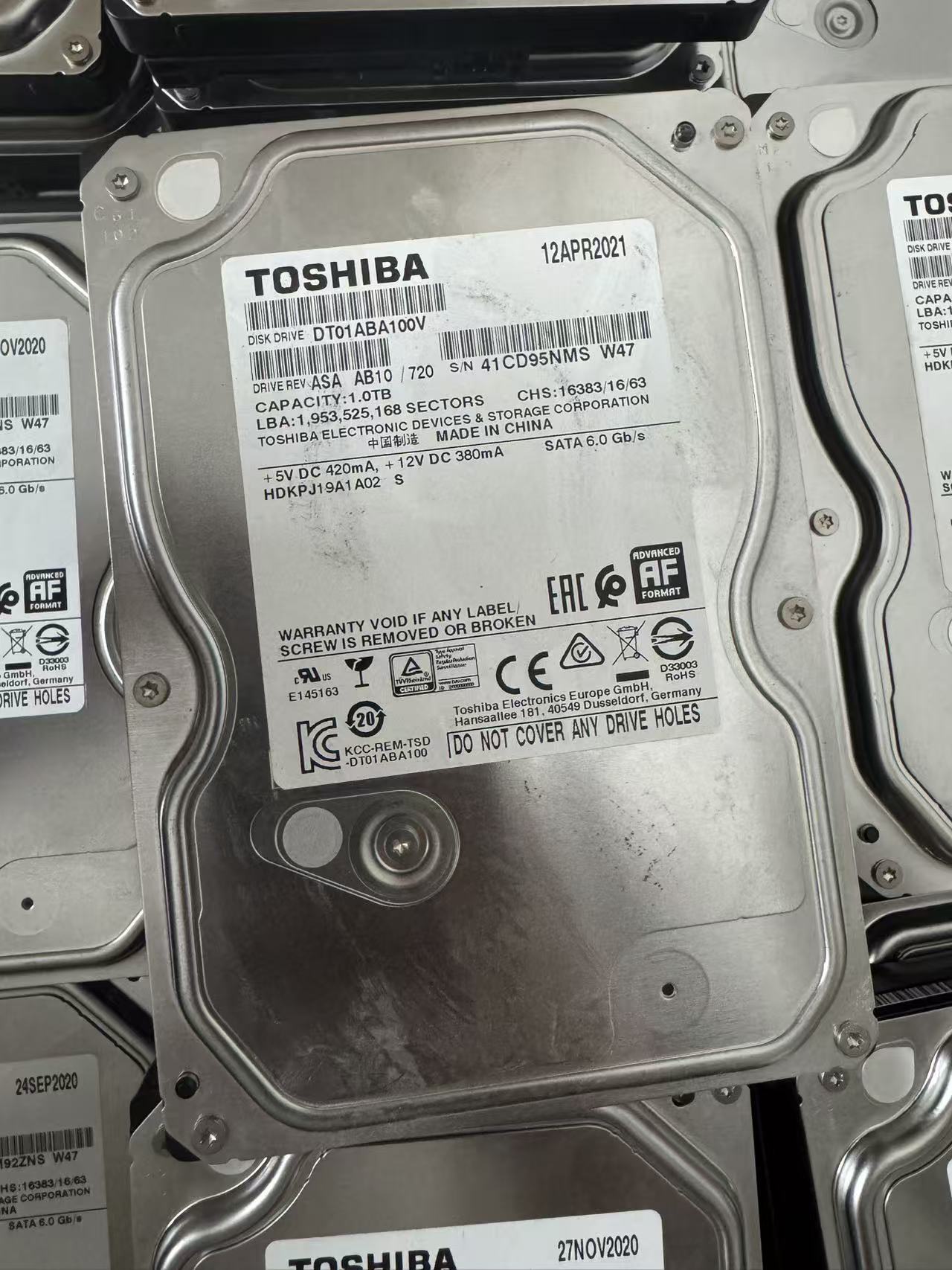 <strong>1000</strong> High-Quality Second-Hand Disassembled <strong>Hard</strong> <strong>Drives</strong> With A Capacity of 1TB, Produced In 2020 And With Very Short Usage Time.