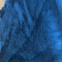 Tissu en fausse fourrure de lapin léger et doux, 100 % polyester tricoté, à motif peluche, vendu au kg, idéal pour vêtements et jouets.