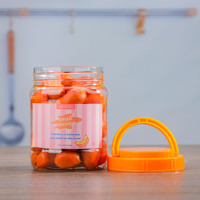 Pots à saucisses marinés Hots Red PET de qualité alimentaire avec poignées 16oz 1L 2lb 4lb Pots de stockage d'aliments en plastique avec couvercles Étiquettes personnalisées