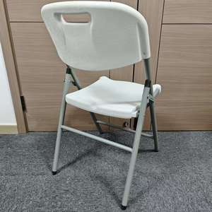 Chaises pliantes en plastique HDPE blanc, robustes, pour événements extérieurs, fêtes, jardins, capacité <span class=keywords><strong>de</strong></span> charge <span class=keywords><strong>de</strong></span> 650 lb, vente en gros - Product Image 5