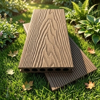 Plancher de terrasse moderne en WPC, revêtement de sol extérieur imperméable en bois composite massif, motif géométrique, cour de villa