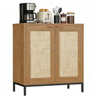 Buffet en bois moderne avec portes décorées en chêne et rotin, étagères réglables, meuble de rangement, bar à café, armoire de cuisine
