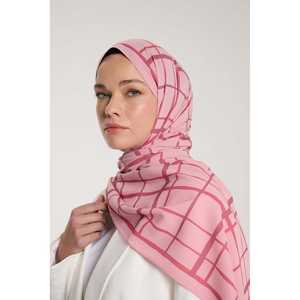 ผ้าพันคอไหมพิมพ์ลายดิจิตอลสีชมพู รุ่น Pure Tone รูปทรงสี่เหลี่ยมจัตุรัส อุปกรณ์เสริมแฟชั่นสำหรับผู้หญิงอเนกประสงค์ - Product Image 4