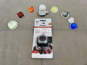 Vente en gros Parfum à membrane respirante pour voiture désodorisant pour voiture Clip pour évent <span class=keywords><strong>Recharge</strong></span> d'arôme de voiture en plastique liquide à saveur de cerise fraîche - Product Image 4