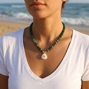 Collier Pendentif Poisson en Chaîne de Perles Multicolores avec Pierres Précieuses, Quartz Rose, Turquoise, Plaqué Or, Bijoux Bohèmes - Product Image 5