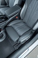 Sièges baquet de luxe sport racing pour voiture, avec panneau en fibre de carbone personnalisé et revêtement en cuir, version améliorée RS pour Audi A3 A4 A5 A6 A7 Q3 Q5 Q7 Q8