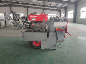 Retourneur de compost diesel compact autopropulsé pour la préparation du substrat dans les petites exploitations de culture de champignons - Product Image 5