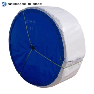 Cinta transportadora de goma económica EP/NN, refuerzo de nailon de poliéster, resistente al aceite, fácil instalación para aplicaciones mineras - Product Image 1