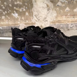 Chaussures de sport de luxe de marque originale pour hommes, lacets LED, chaussures décontractées de haute qualité pour femmes, baskets originales Baleciagas - Product Image 3