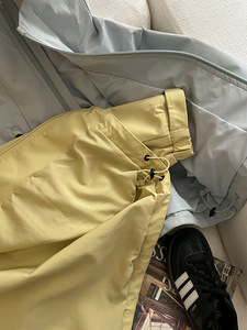 Chaqueta de senderismo impermeable fuerte 2025, ropa de abrigo con capucha resistente al <span class=keywords><strong>viento</strong></span> para exteriores con diseño de moda - Product Image 6