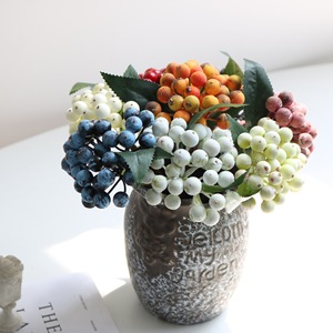 ผลไม้ประดิษฐ์กิ่งเบอร์รี่สีน้ำเงินสำหรับตกแต่งงานแต่งงานและคริสต์มาส ของตกแต่งใหม่ที่ดูสมจริง - Product Image 5