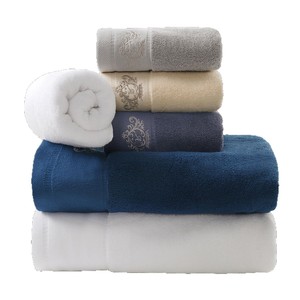 Juego de toallas de baño Kim Ryan 100% algodón, tres piezas, toallas bordadas para rostro y baño, para uso hotelero - Product Image 4