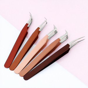 Pince à épiler à pointe en fibre outils d'extension de cils en acier inoxydable pince à épiler à angle de volume de cils à 45 degrés pour l'isolement - Product Image 1