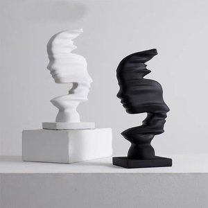 Scultura Moderna Minimalista Astratta in Bianco e Nero, Ornamento Artistico in Resina a Forma di Volto - Product Image 1