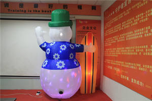 Muñeco de nieve inflable de Navidad <span class=keywords><strong>tropical</strong></span> con esquís y luces de discoteca, decoración de fiesta temática Hawaiana para diversión de vacaciones al aire libre - Product Image 4