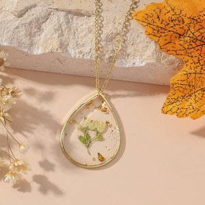 Mode Femmes Éternelle Fleur Préservée Collier Dainty Floral Pendentif Boho Chic Longue Superposition Chaîne Cadeau Romantique - Product Image 5
