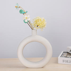 R47 Petit quantité minimale de commande Usine Directement En Gros Hotsales Moderne Irrégulier Forme Unique Antique Vases À Fleurs En Céramique Blanche - Product Image 2